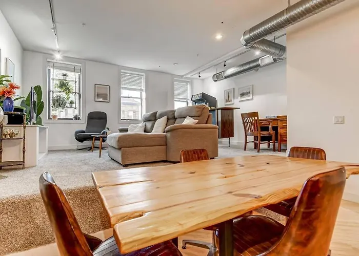 Lovely 2-Bedroom Unit In Springfield