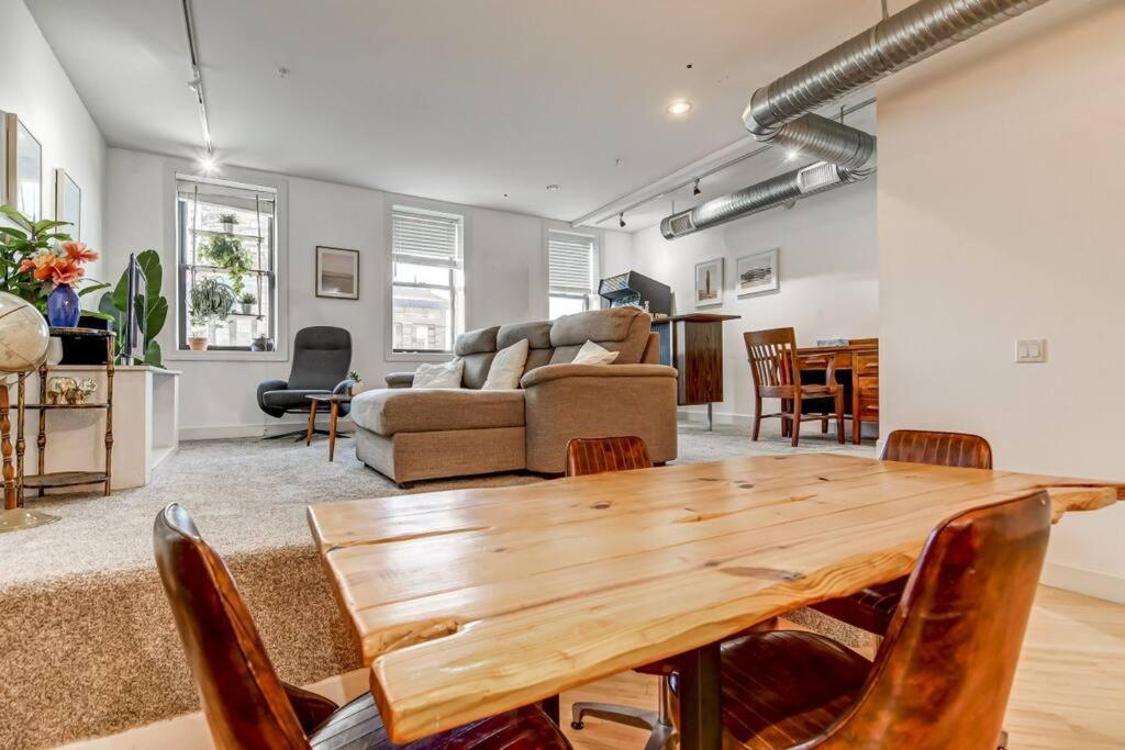 Apartment Lovely 2-bedroom Unit In