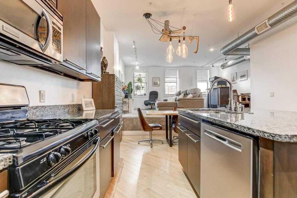 Lovely 2-bedroom Unit In Springfield